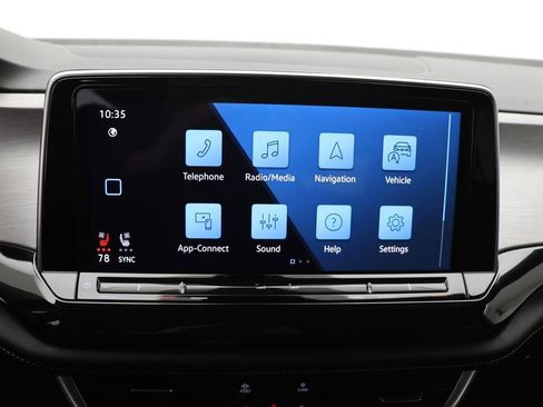 Used 2025 Volkswagen Atlas Cross Sport SE image 23