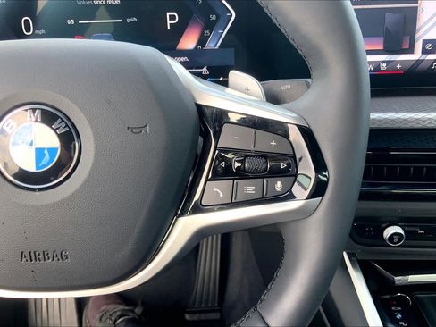 Certified 2025 BMW 330i Sedan image 22