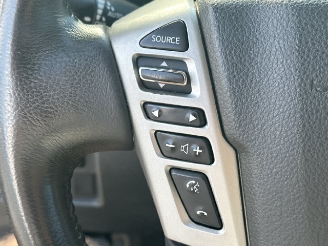 Used 2018 Nissan Titan SL w/ Chrome Package RWD image 26