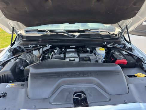 Used 2024 RAM 2500 Big Horn AWD/4WD image 29