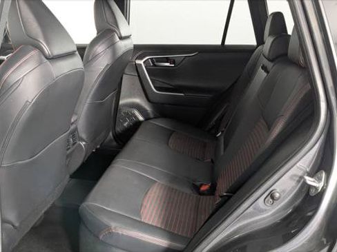 Used 2024 Toyota RAV4 XSE AWD/4WD image 18