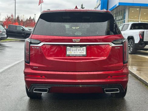 Used 2023 Cadillac XT6 Sport w/ Platinum Package image 4