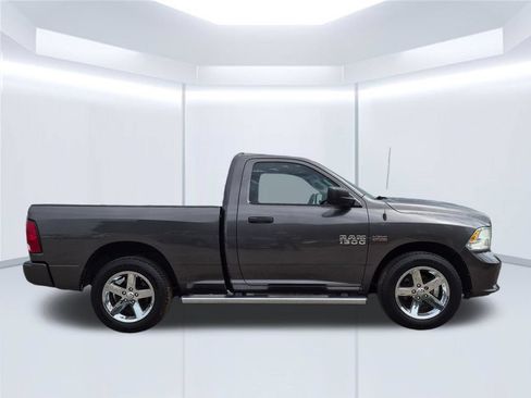 Used 2014 RAM 1500 Express RWD image 7