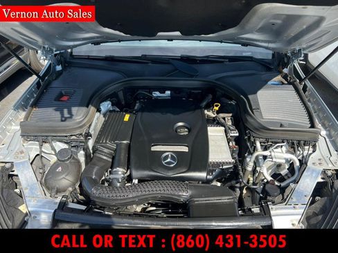 Used 2019 Mercedes-Benz GLC 300 4MATIC image 27