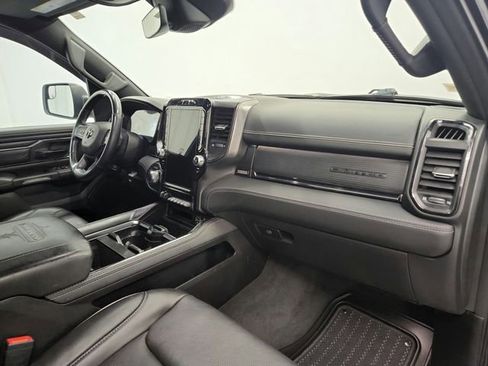 Used 2022 RAM 1500 Limited w/ Body-Colour Bumper Group AWD/4WD image 39