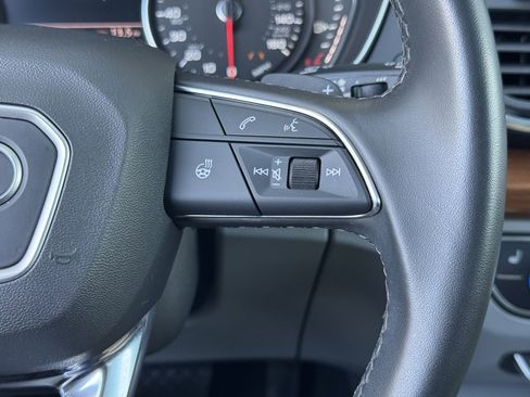 Used 2022 Audi Q5 2.0T Premium w/ Convenience Package image 31