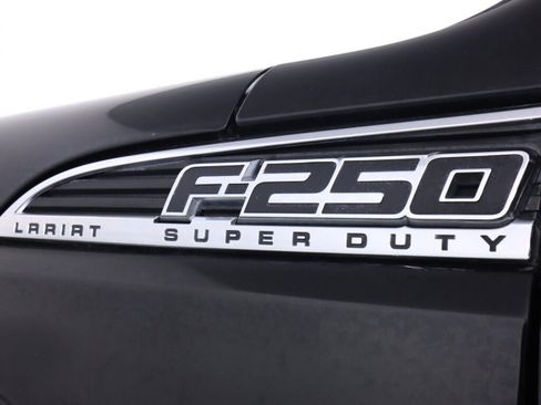 Used 2011 Ford F250 Lariat w/ Lariat Ultimate Pkg AWD/4WD image 44