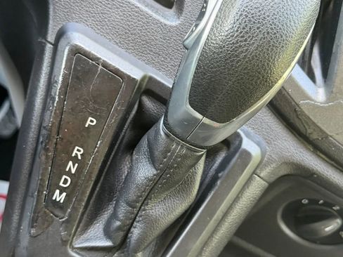 Used 2019 Ford Transit 150 148 Medium Roof RWD image 22