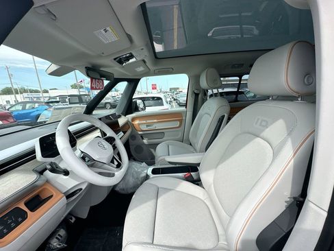 New 2025 Volkswagen ID. Buzz Pro S Plus image 38