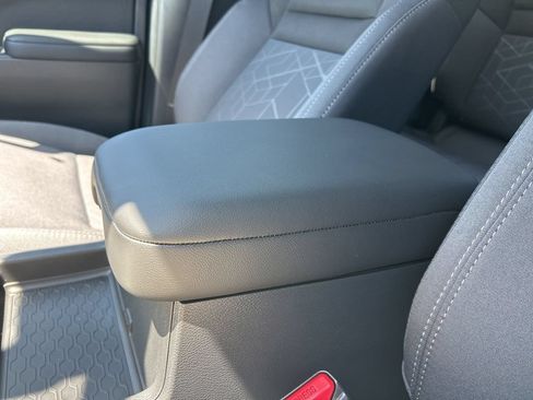 New 2026 Nissan Frontier SV w/ SV Convenience Package RWD image 36