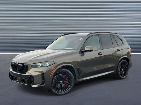Used 2025 BMW X5 xDrive40i w/ M Sport Package AWD/4WD image 1