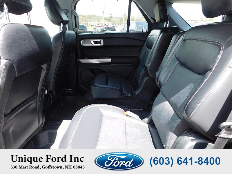 Used 2021 Ford Explorer Limited w/ Equipment Group 301A AWD/4WD image 30