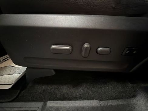 Used 2017 Ford Expedition EL Limited w/ Equipment Group 301A image 12