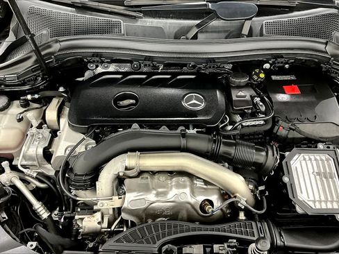 Certified 2025 Mercedes-Benz GLA 250 image 31