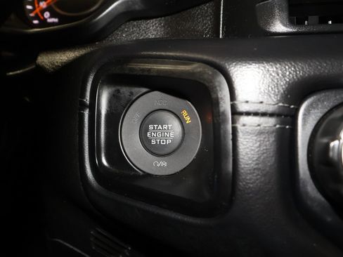 Used 2025 Jeep Wrangler Unlimited Rubicon image 15