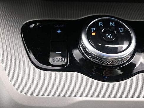 New 2025 Ford Expedition Active image 23