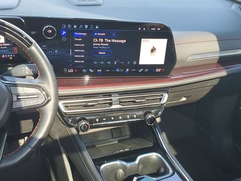 Certified 2024 Chevrolet Traverse RS AWD/4WD image 15