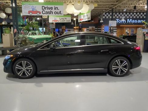Used 2023 Mercedes-Benz EQE 350+ 4MATIC Sedan image 12