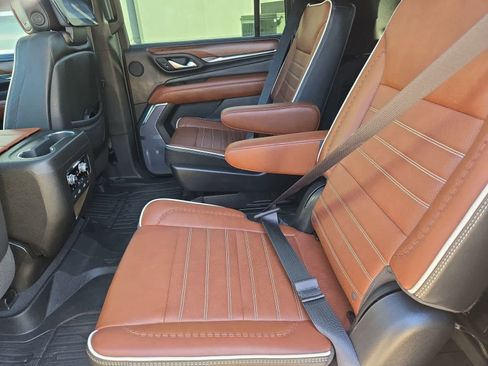 Used 2023 GMC Yukon XL Denali Ultimate image 20