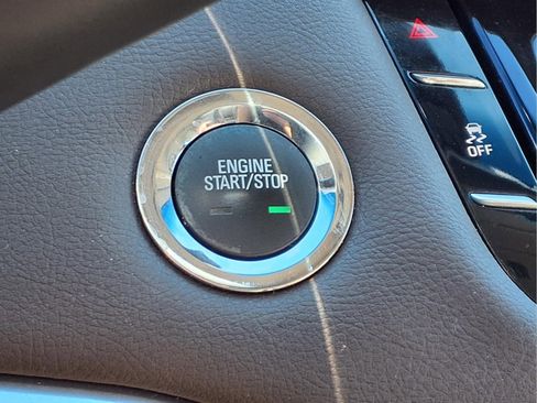 Used 2014 Cadillac XTS image 20