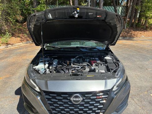 Used 2025 Nissan Altima 2.5 SR FWD image 34