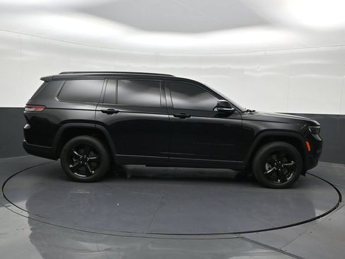 Used 2022 Jeep Grand Cherokee L Limited w/ Black Appearance Package RWD image 7