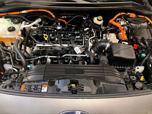 Used 2022 Ford Escape Titanium FWD image 29