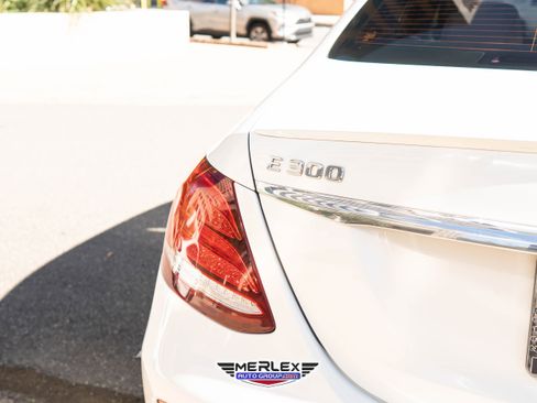 Used 2019 Mercedes-Benz E 300 w/ Premium 1 Package image 47