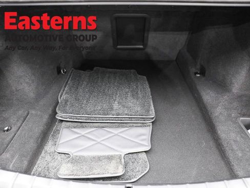 Used 2023 BMW 740i w/ Executive Package image 9