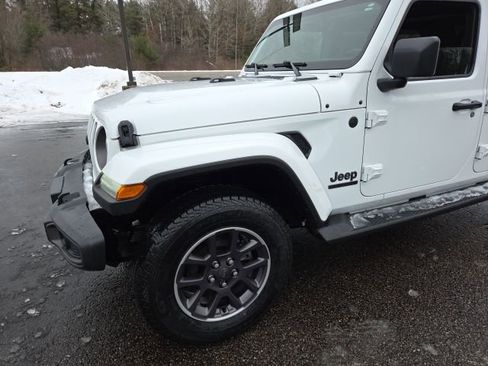 Used 2021 Jeep Wrangler Unlimited Sahara image 31
