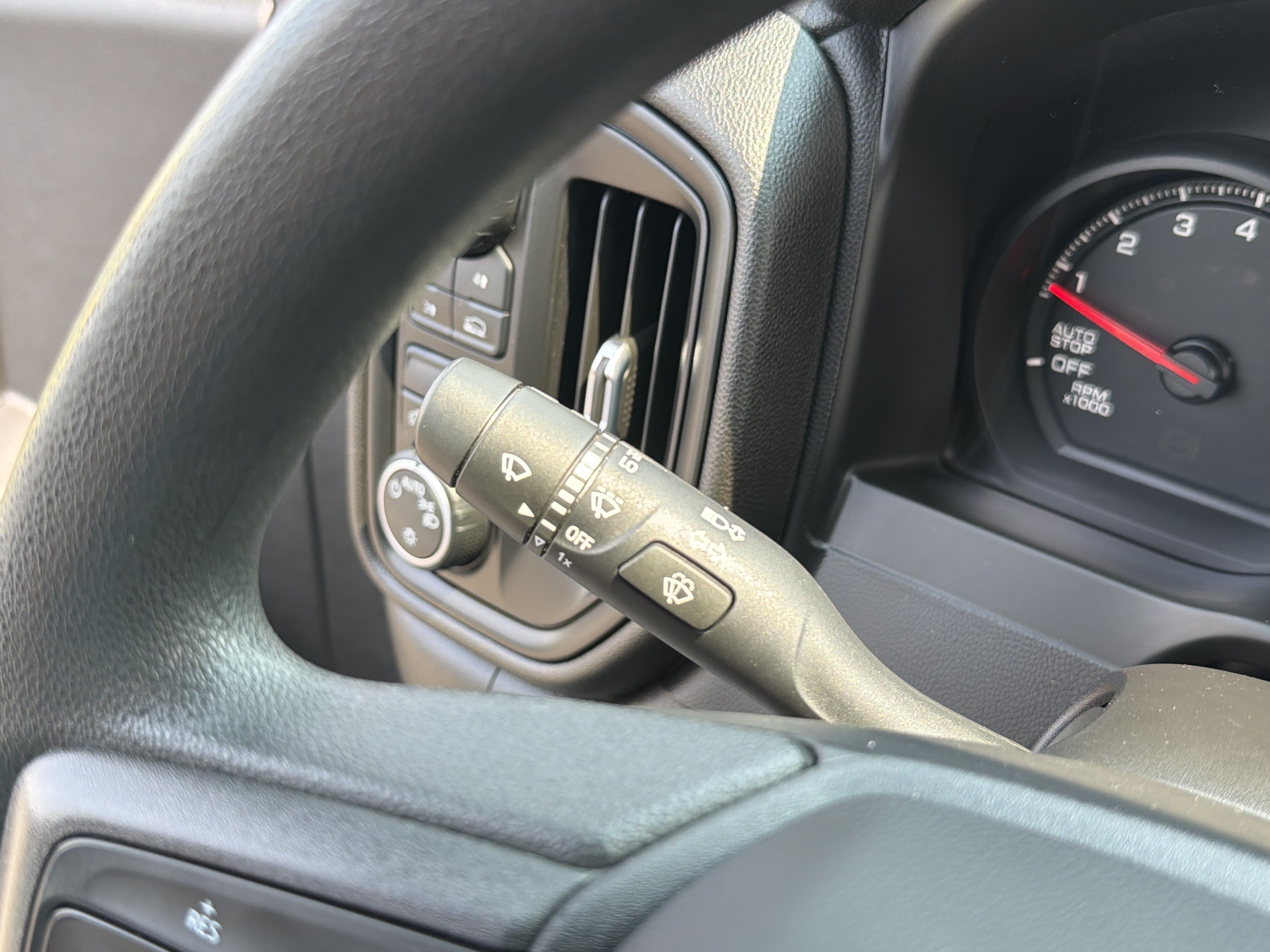 Used 2021 Chevrolet Silverado 1500 Custom AWD/4WD image 17