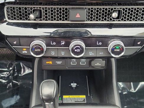 Used 2023 Honda Civic Touring image 17
