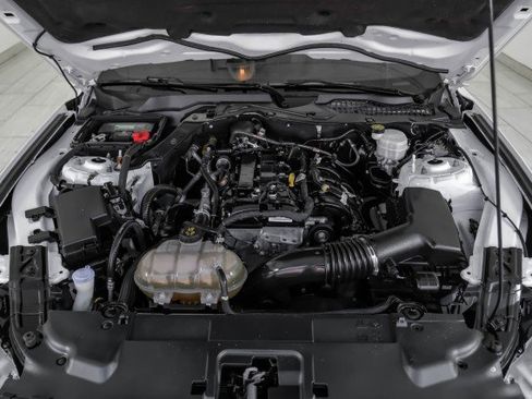 Used 2021 Ford Mustang Coupe image 40