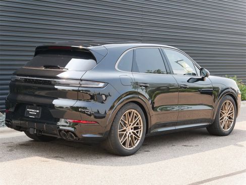 New 2025 Porsche Cayenne Turbo image 23