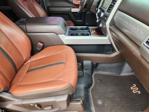Used 2018 Ford F250 King Ranch w/ King Ranch Ultimate Package AWD/4WD image 13