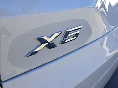 Used 2025 BMW X5 xDrive40i w/ Climate Comfort Package image 7