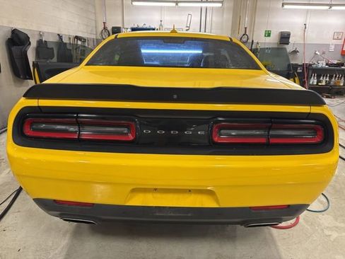Used 2017 Dodge Challenger GT AWD/4WD image 7