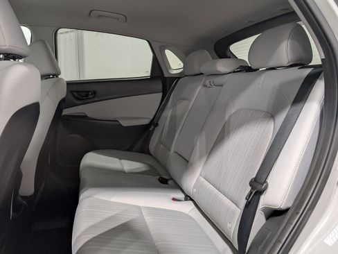 Used 2023 Hyundai Kona SEL image 16