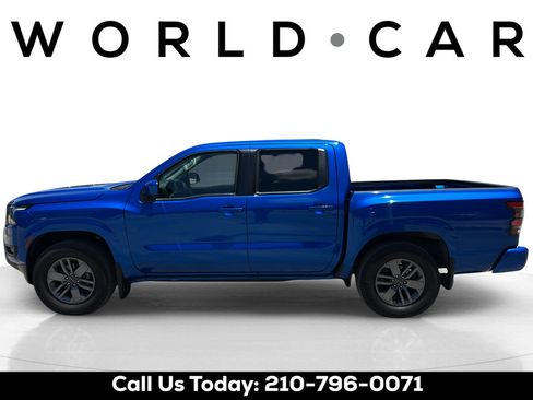 Used 2025 Nissan Frontier SV RWD image 4