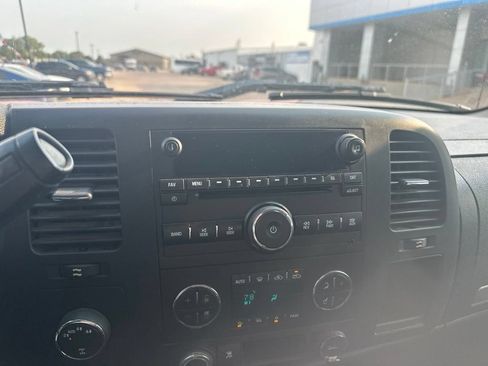 Used 2011 Chevrolet Silverado 1500 LT w/ All-Star Edition AWD/4WD image 13