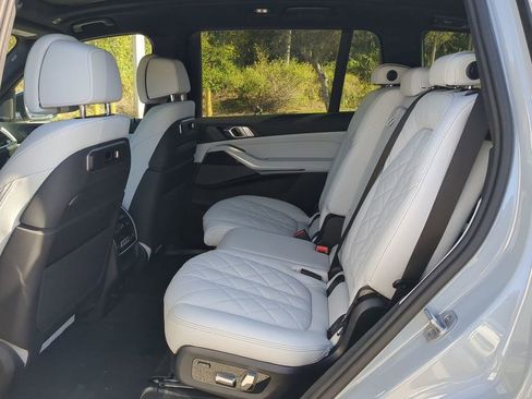 New 2026 BMW X7 xDrive40i w/ Executive Package image 14