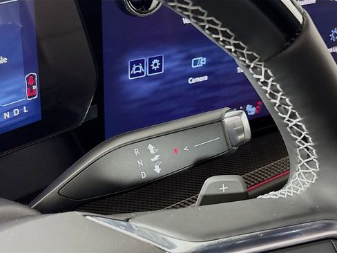 New 2026 Chevrolet Traverse High Country image 17