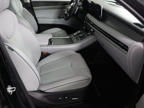 Used 2023 Hyundai Palisade SEL w/ Cargo Package image 24