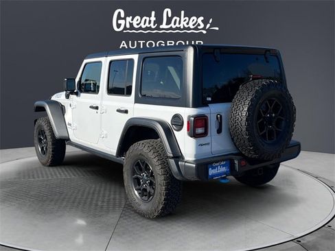 Used 2024 Jeep Wrangler Unlimited image 3