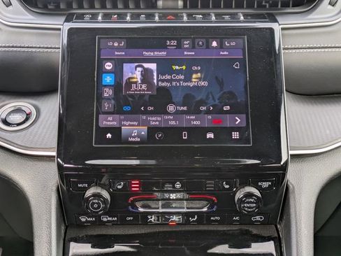 New 2025 Jeep Grand Cherokee L Altitude image 21