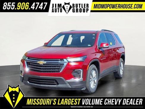 Used 2023 Chevrolet Traverse LT w/ Rear Camera Mirror Package AWD/4WD image 1