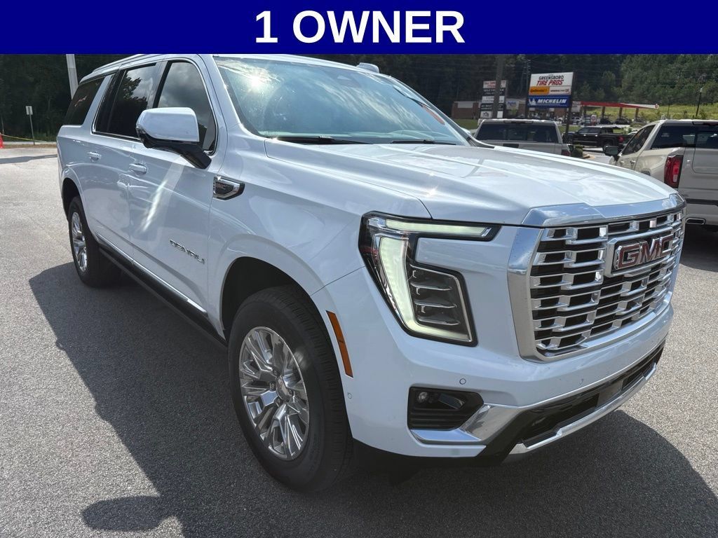 Used 2026 GMC Yukon XL Denali w/ Sun & Power Step Package RWD image 2