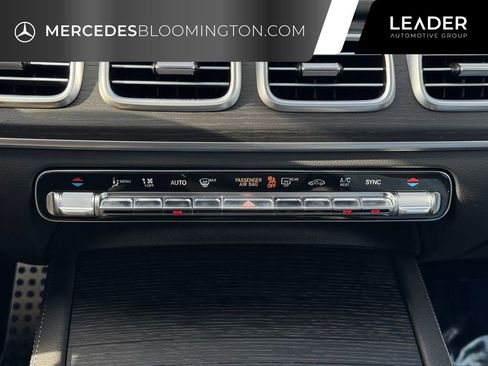 Used 2025 Mercedes-Benz GLS 450 4MATIC image 82