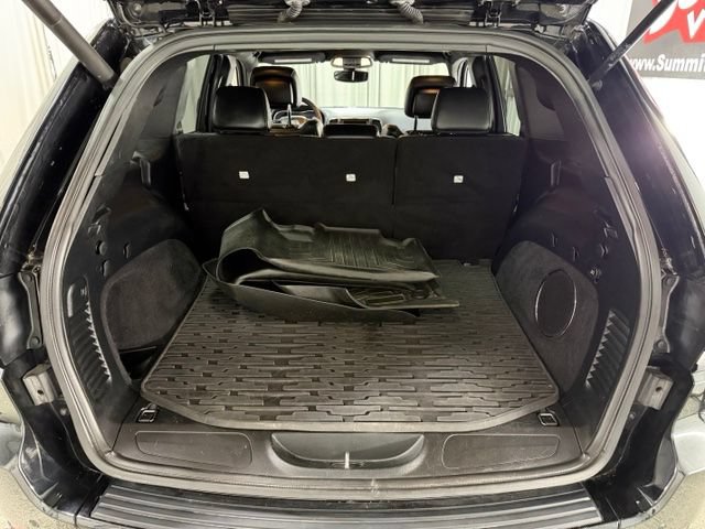 Used 2018 Jeep Grand Cherokee Altitude AWD/4WD image 9