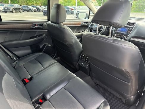 Used 2018 Subaru Outback 3.6R Limited AWD/4WD image 27